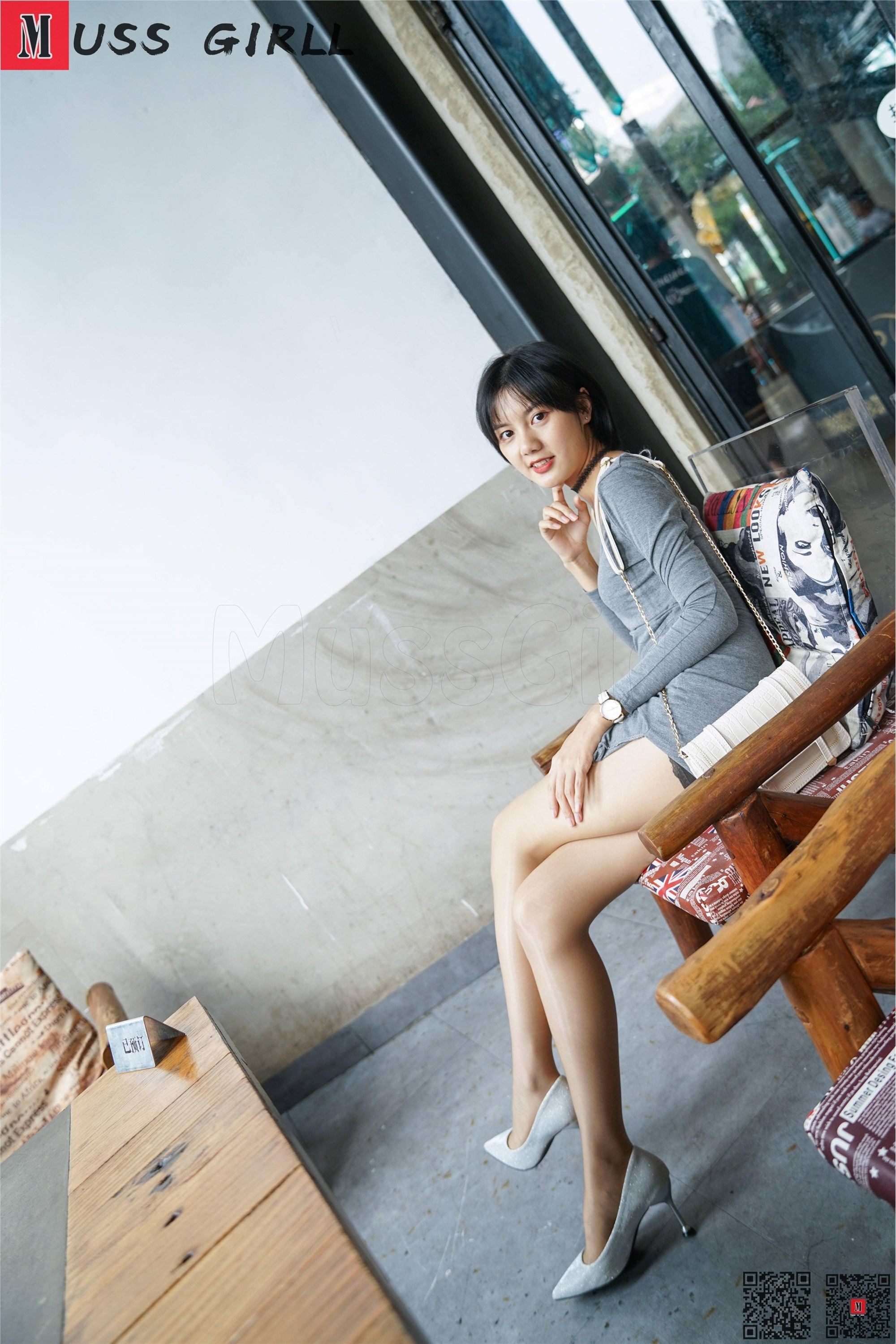 MussGirl慕丝女郎  NO.241-油亮肉丝灰色包臀裙高跟